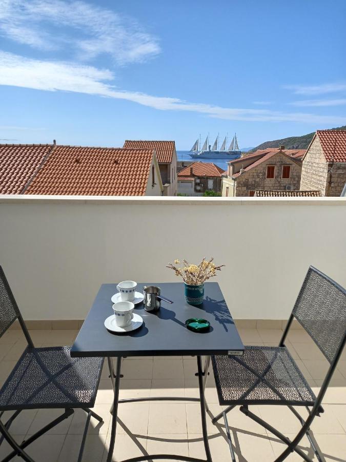 Apartments Nona Draga Komiža المظهر الخارجي الصورة