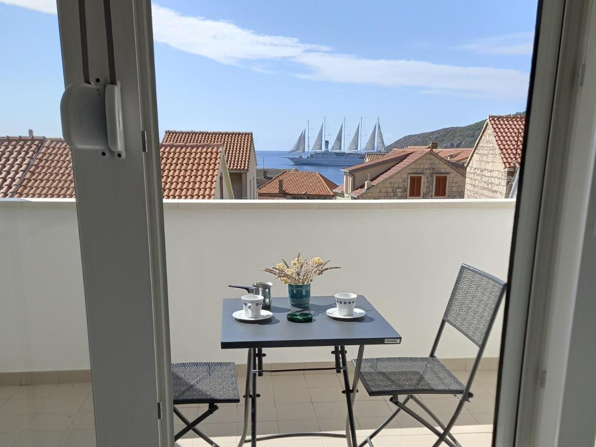 Apartments Nona Draga Komiža المظهر الخارجي الصورة