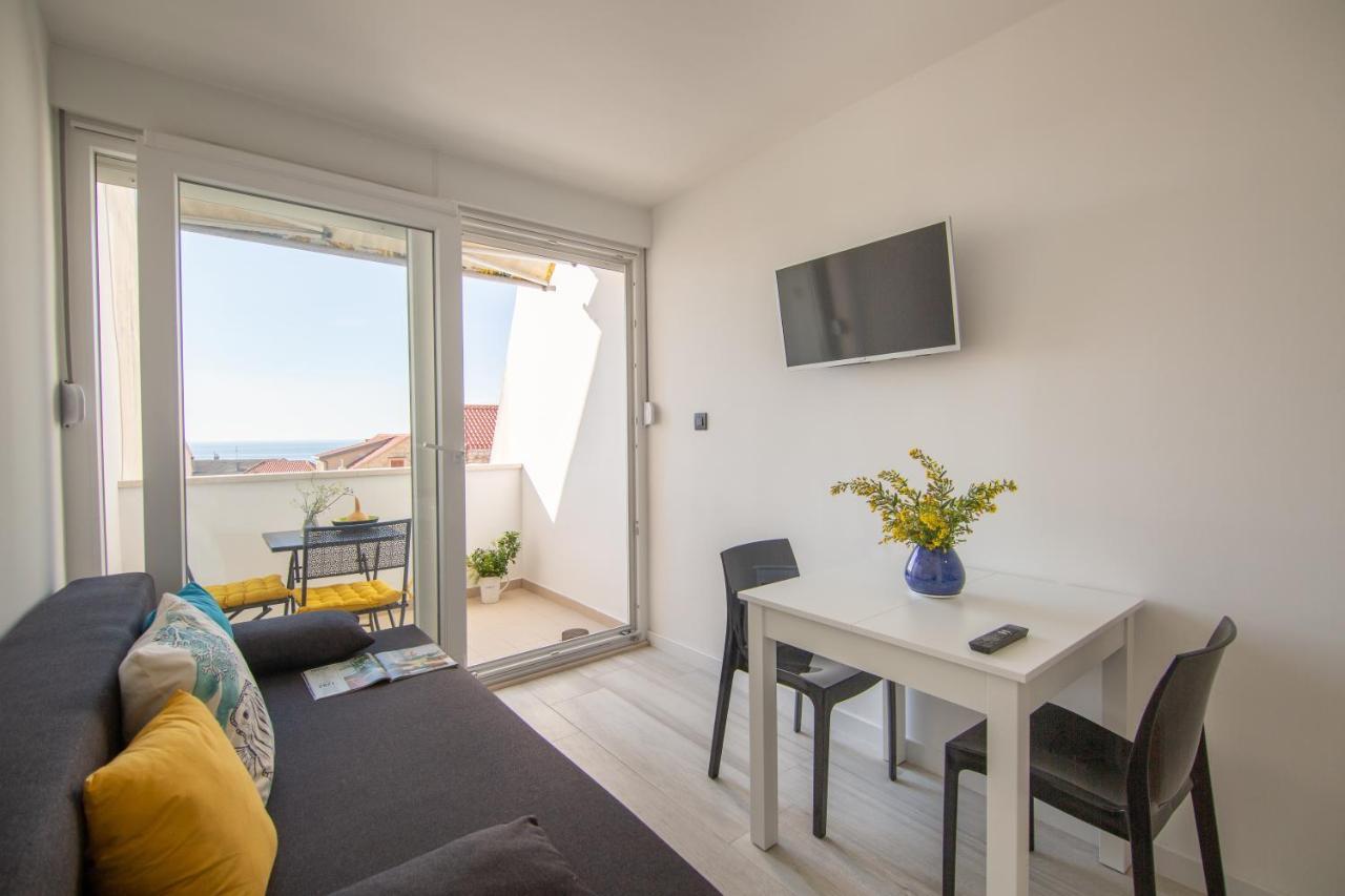 Apartments Nona Draga Komiža المظهر الخارجي الصورة